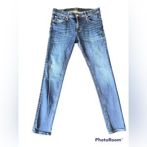 Liam Skinny Fit Jeans